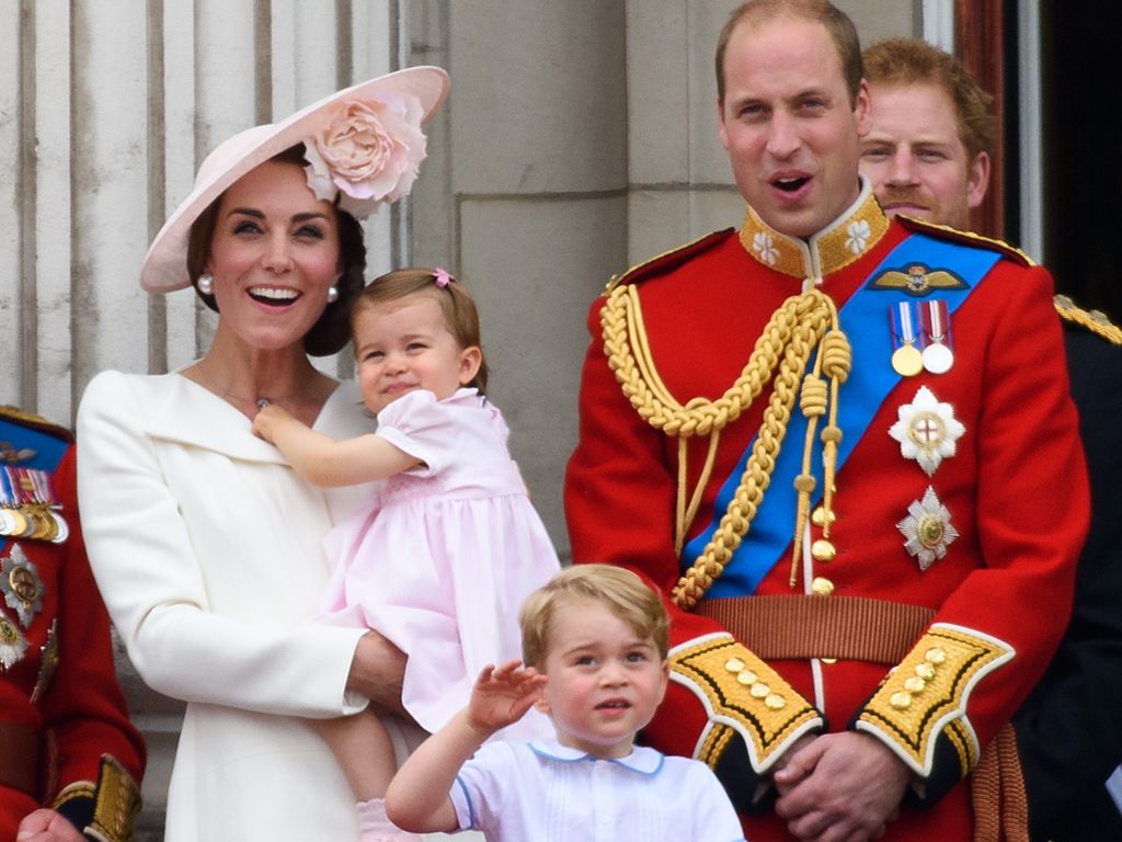 UK_Royal Family 2016.jpg